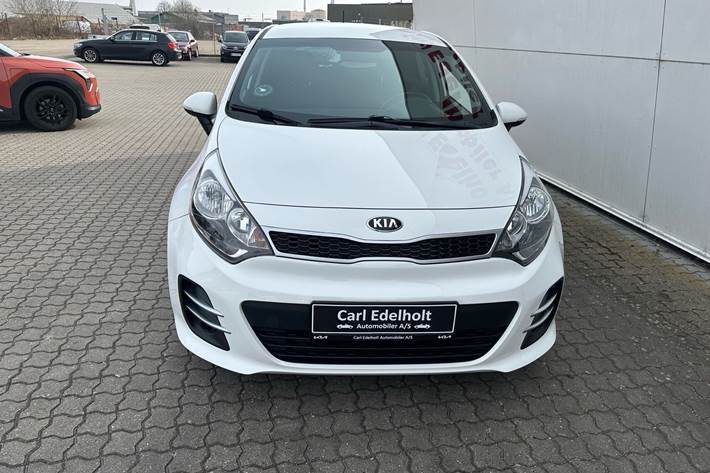 Hvid Kia Rio fra 2016