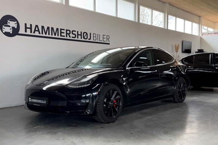 Sort Tesla Model 3 fra 2019
