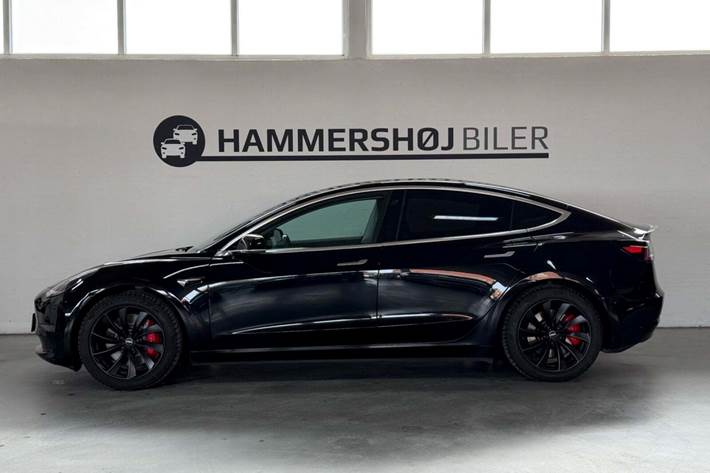 Sort Tesla Model 3 fra 2019