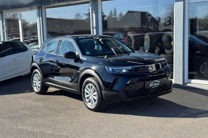 Sort Opel Mokka-e fra 2023