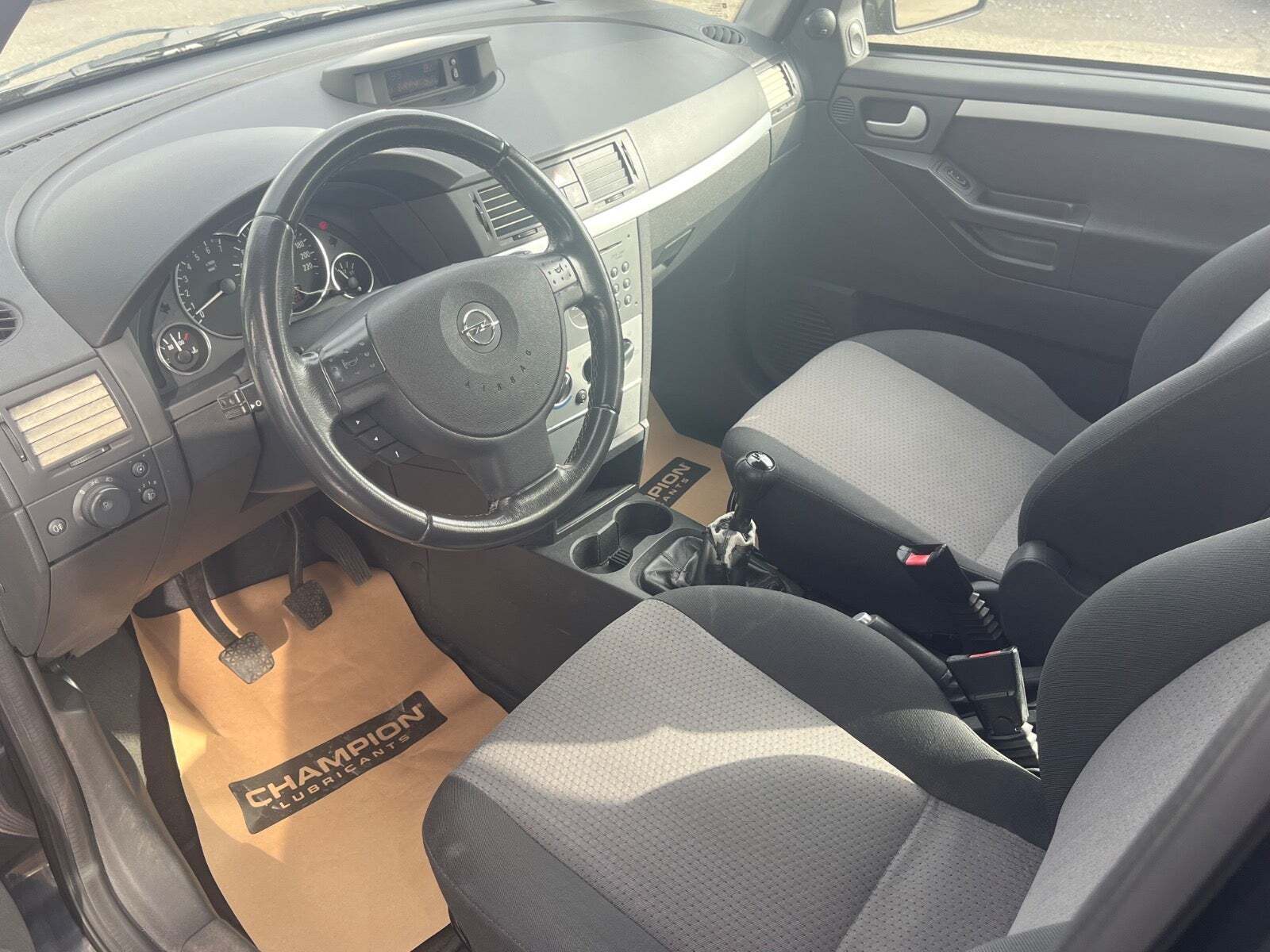 Opel Meriva 1,8 16V Cosmo