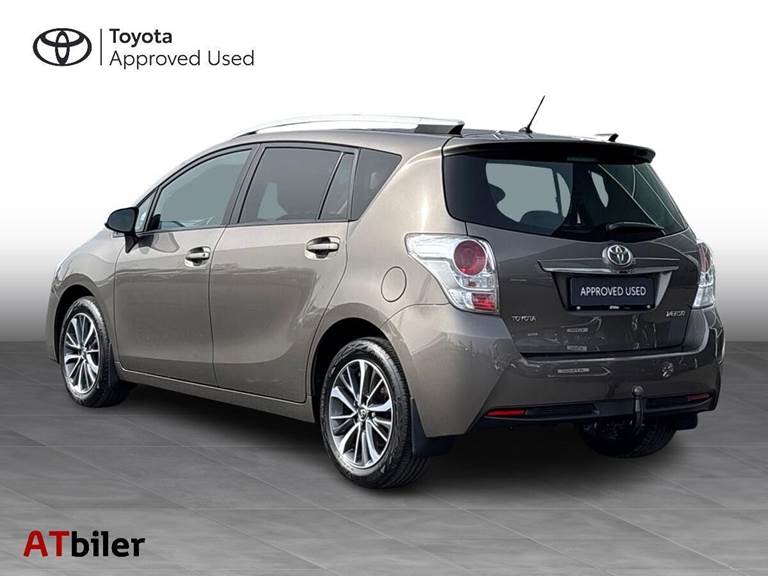 Toyota Verso 1,8 5 pers. VVT-I T2 Premium 147HK 6g