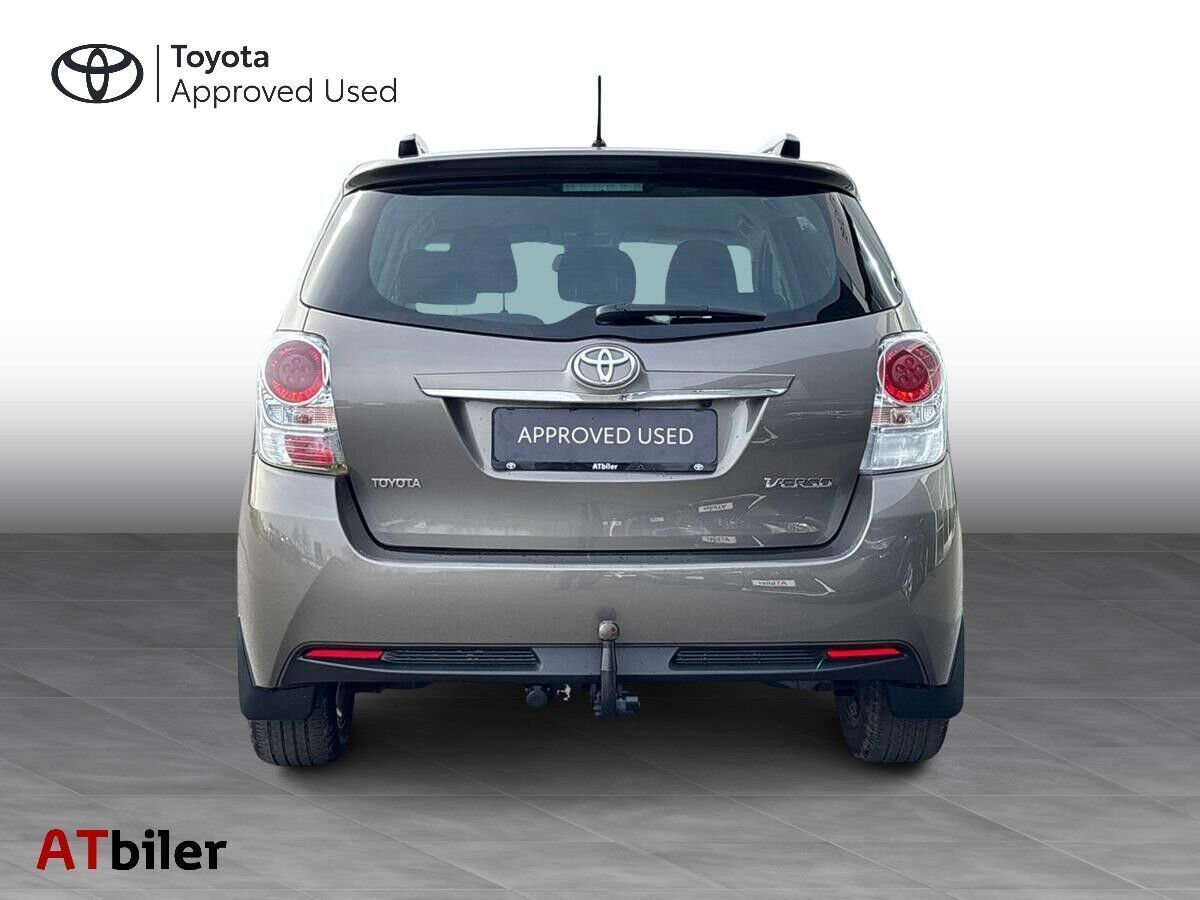 Toyota Verso 1,8 5 pers. VVT-I T2 Premium 147HK 6g