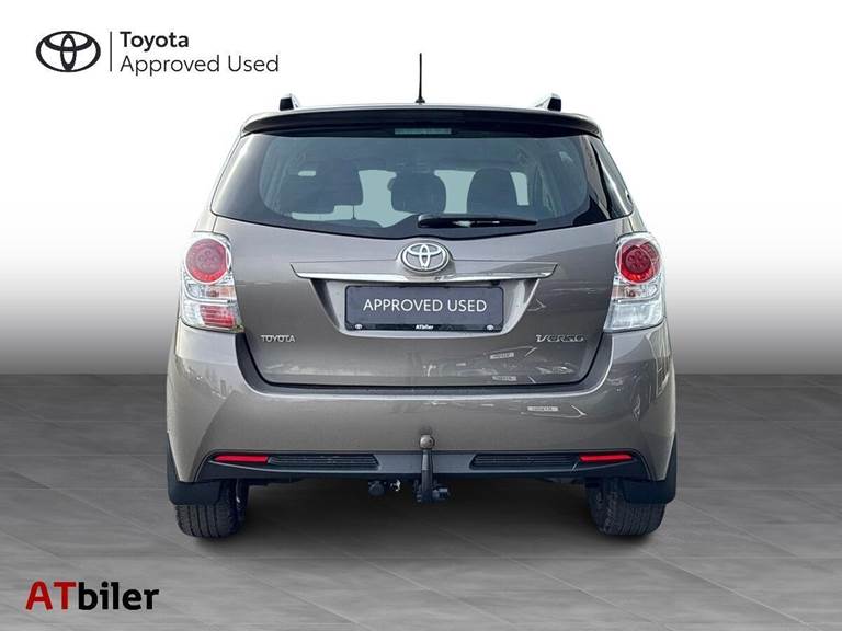 Toyota Verso 1,8 5 pers. VVT-I T2 Premium 147HK 6g