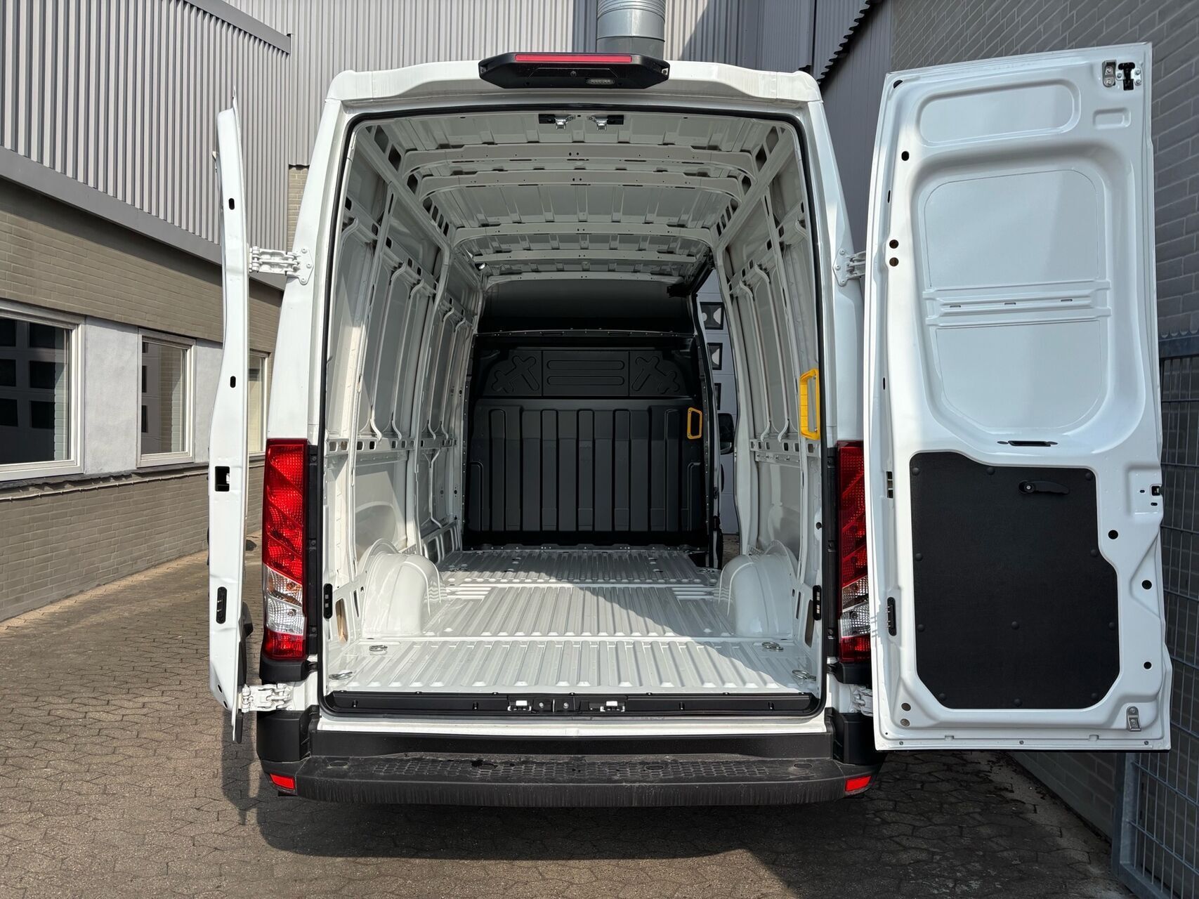 Iveco FBH/42S14E 12m3/SFT