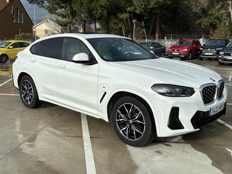 Sort BMW X5 fra 2024