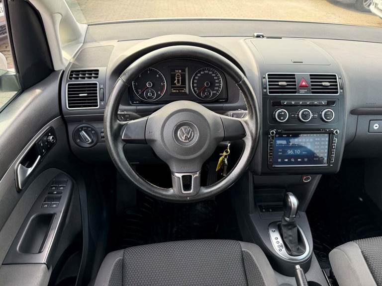 VW Touran 2,0 TDi 140 Comfortline DSG BMT 7prs