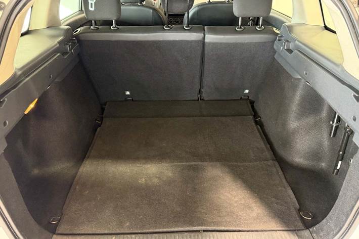 Hvid Dacia Logan fra 2014