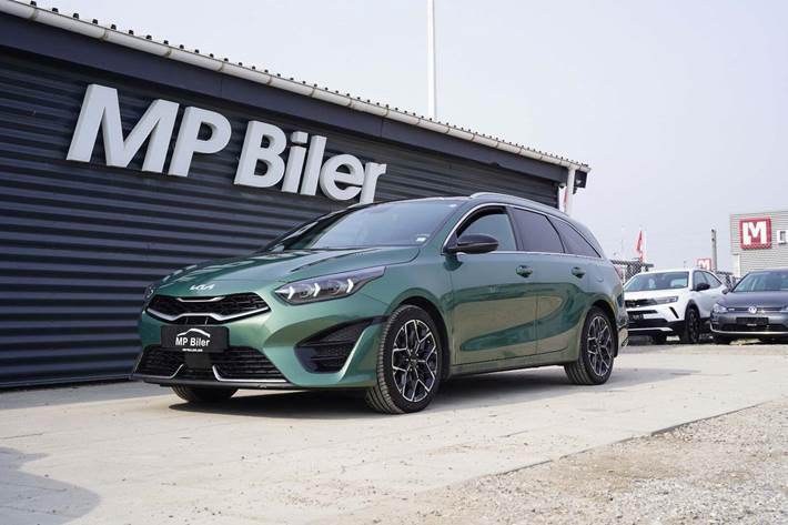 Grøn Kia Ceed fra 2023