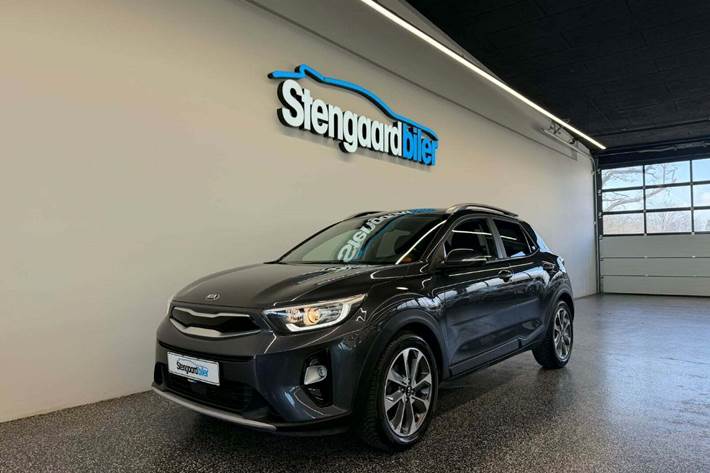 Grå Kia Stonic fra 2020