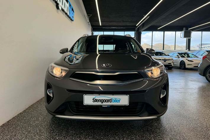 Grå Kia Stonic fra 2020