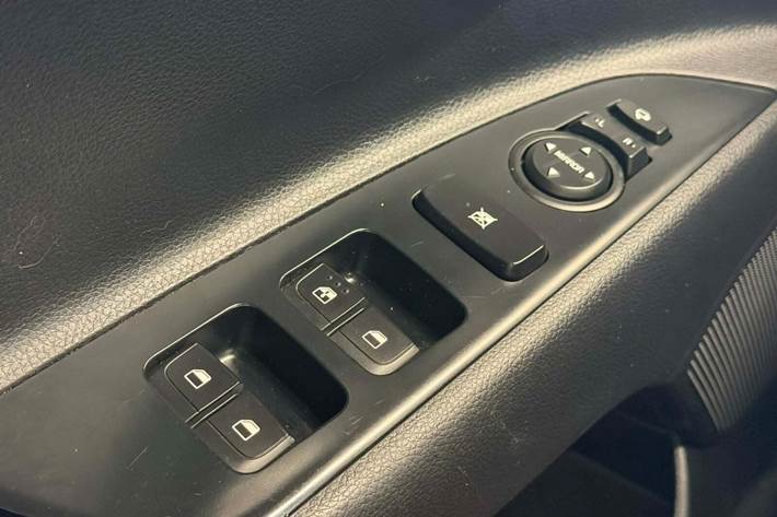 Grå Kia Stonic fra 2020