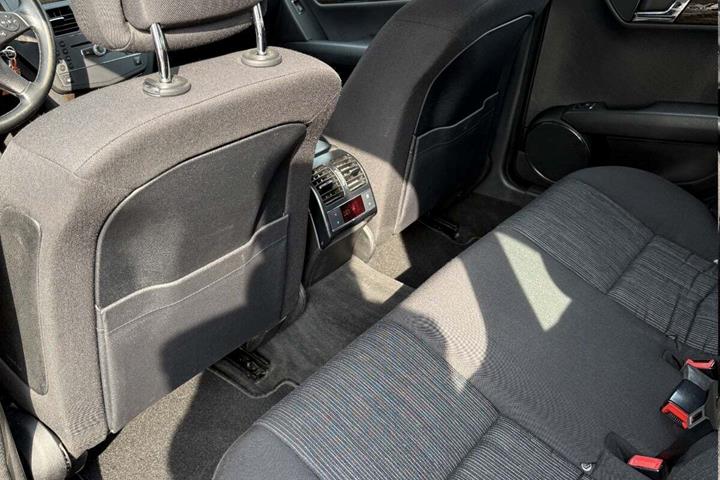 undefined Mercedes C250 fra 2009 set indefra