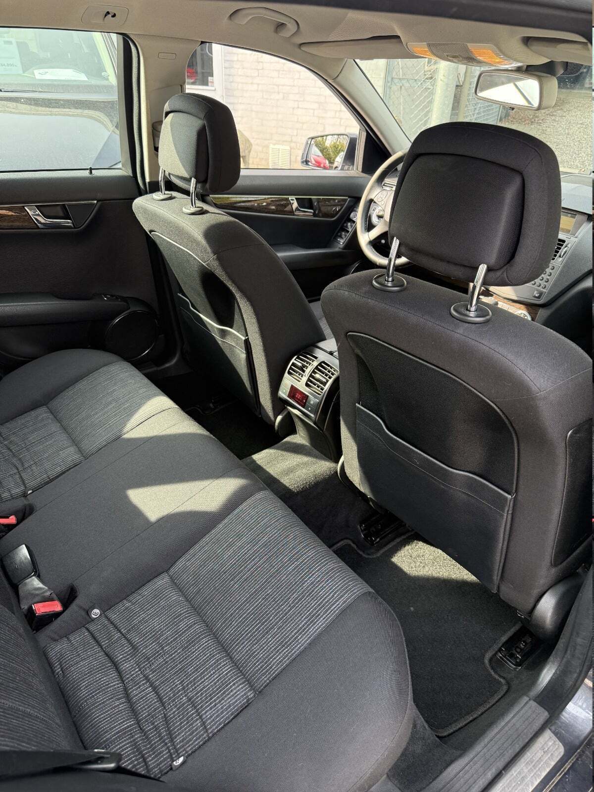 undefined Mercedes C250 fra 2009 set indefra