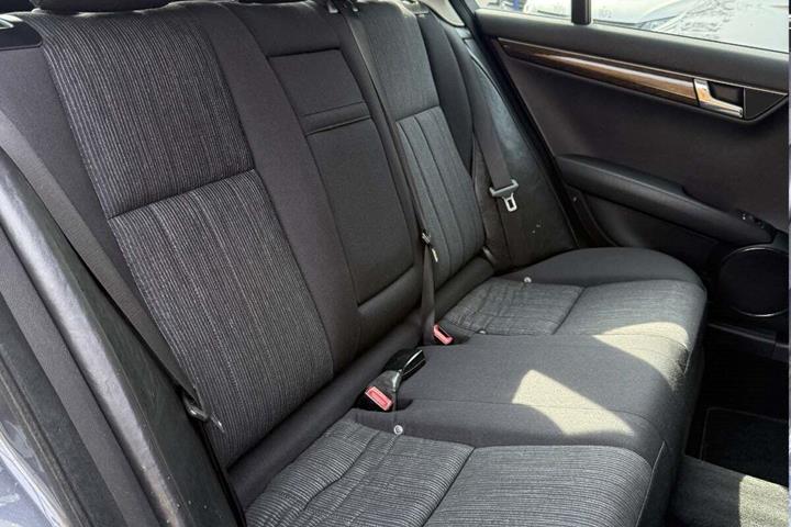 undefined Mercedes C250 fra 2009 set indefra