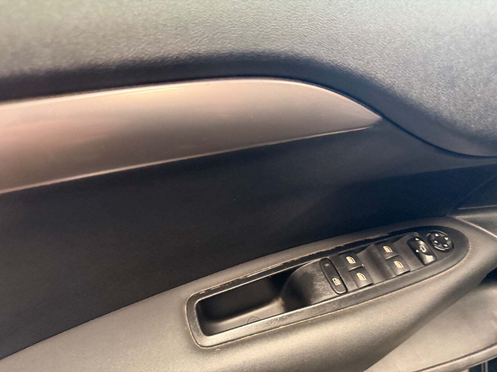Sort Citroën C4 fra 2012