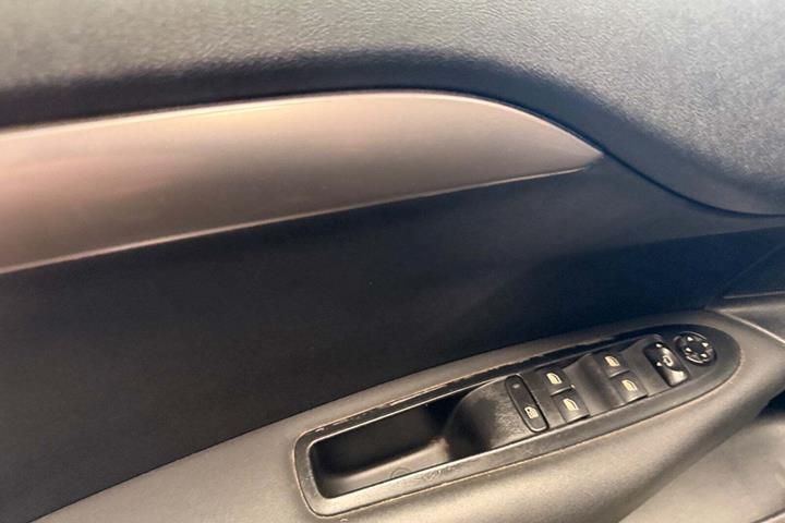 Sort Citroën C4 fra 2012
