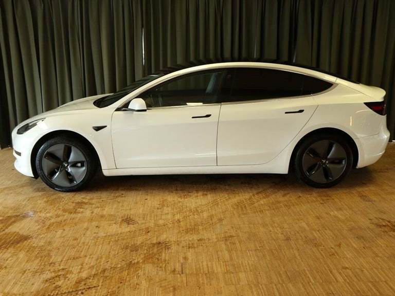 Tesla Model 3 Standard Range+ RWD