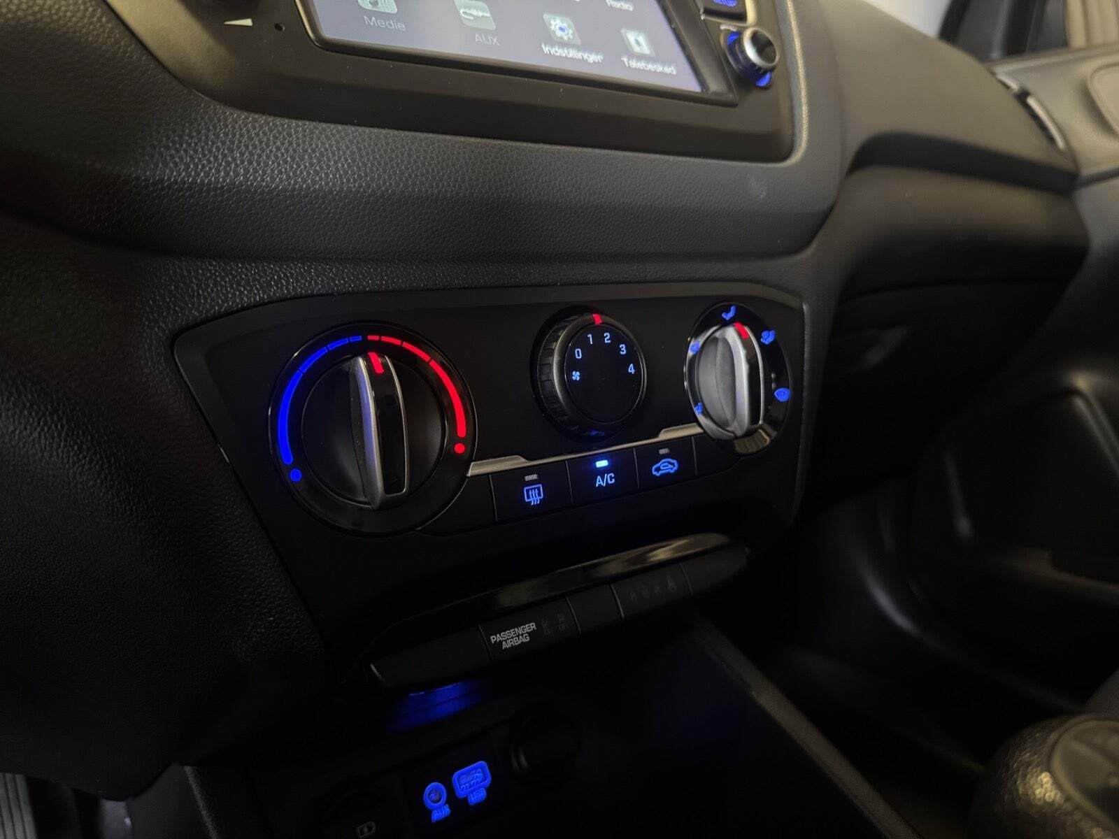 Sølv Hyundai i20 fra 2018