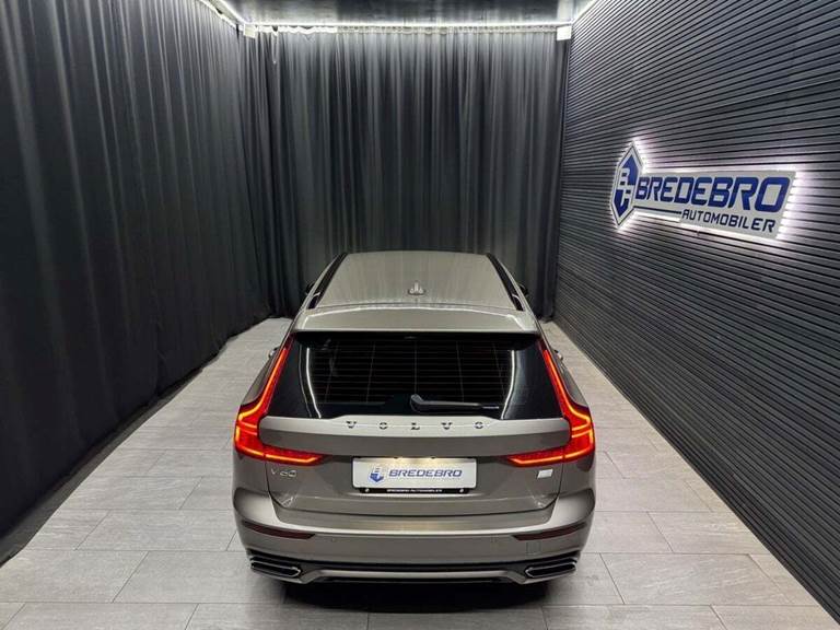 Volvo V60 2,0 T6 ReCharge R-Design aut. AWD