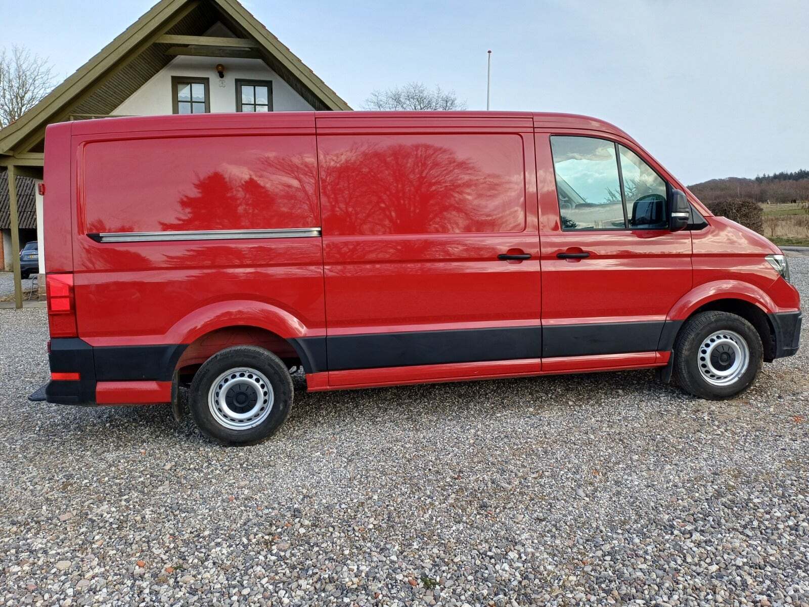 VW Crafter 35 2,0 TDi 102 Kassevogn L3H2