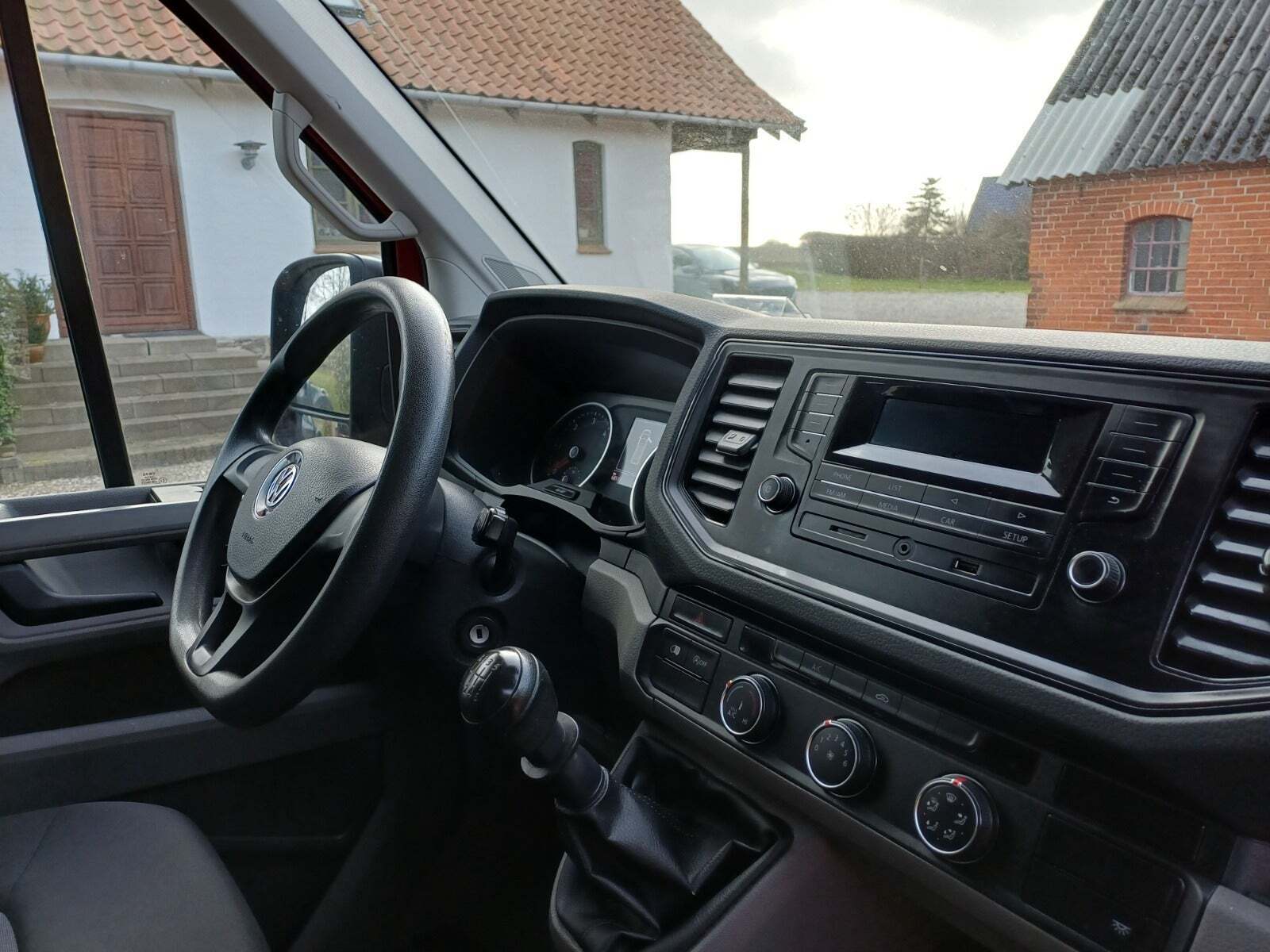 VW Crafter 35 2,0 TDi 102 Kassevogn L3H2