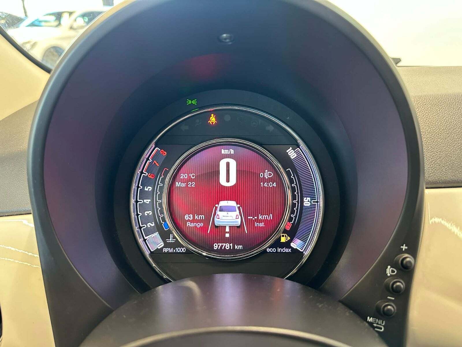 Hvid Fiat 500 fra 2017