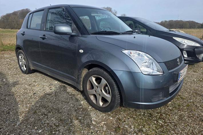 Gul Suzuki Swift fra 2006