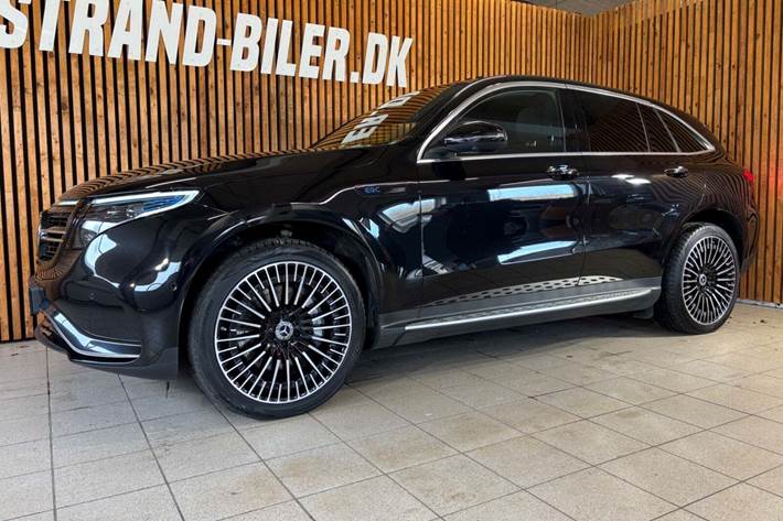 Sort Mercedes EQC400 fra 2023