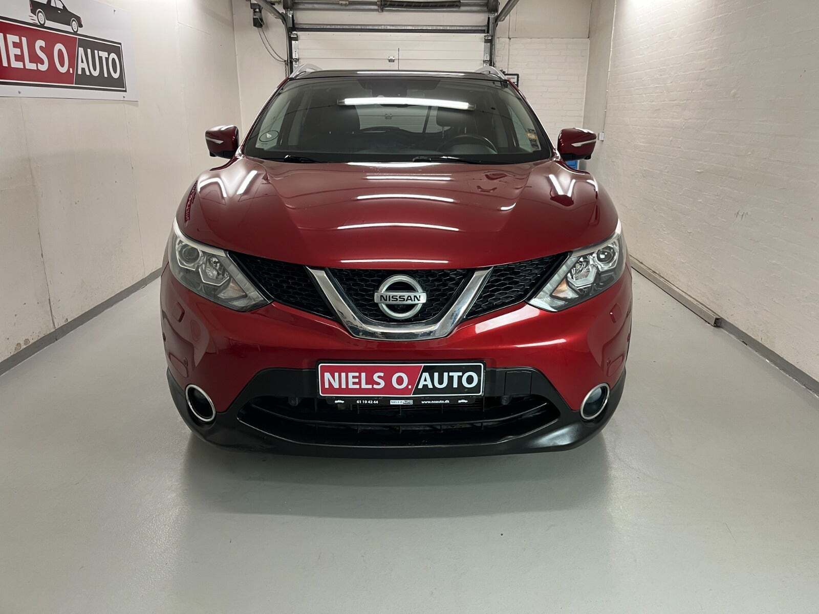 Grå Nissan Qashqai fra 2014