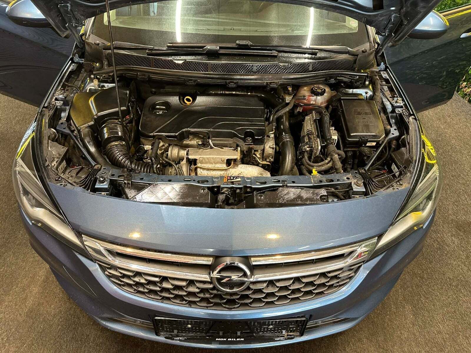 undefined Opel Astra fra 2016