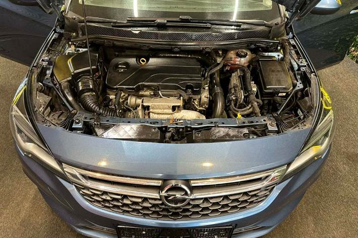 undefined Opel Astra fra 2016