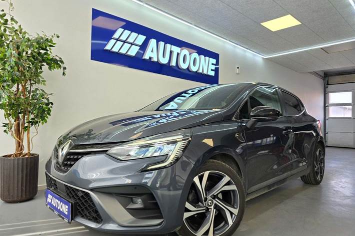 Grå Renault Clio V fra 2020