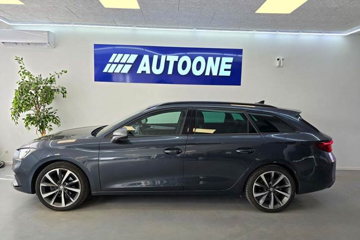 Grå Seat Leon fra 2020