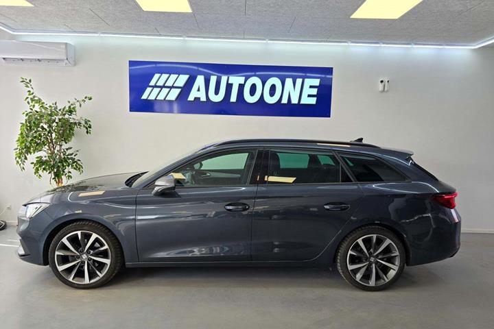 Grå Seat Leon fra 2020