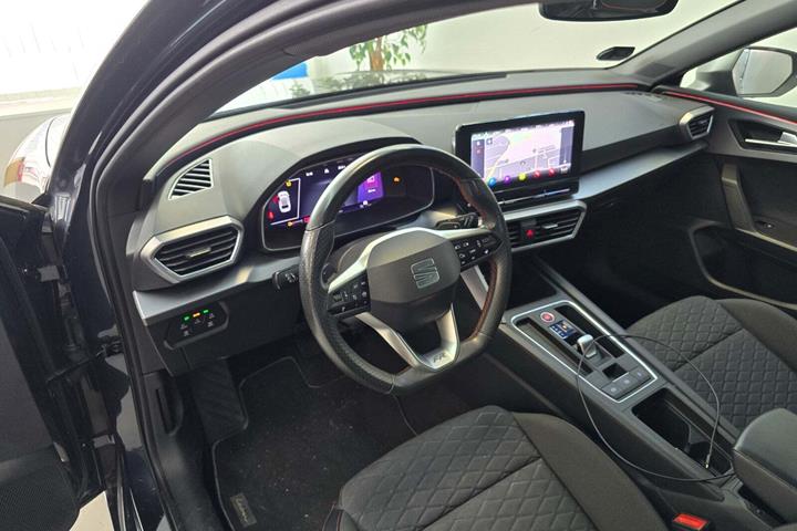 Grå Seat Leon fra 2020