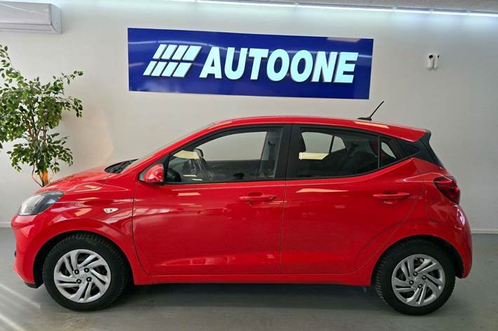 Rød Hyundai i10 fra 2020