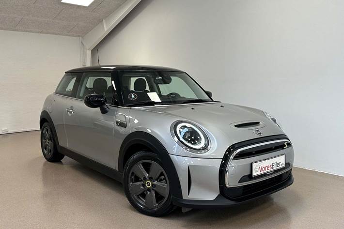 Sølv Mini Cooper SE fra 2024