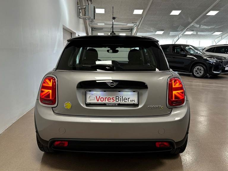 Mini Cooper SE Essential