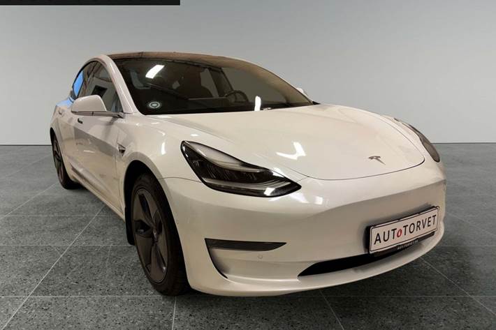 Hvid Tesla Model 3 fra 2019