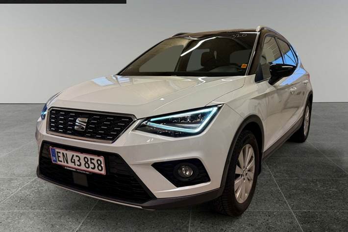 Hvid Seat Arona fra 2020 set udefra