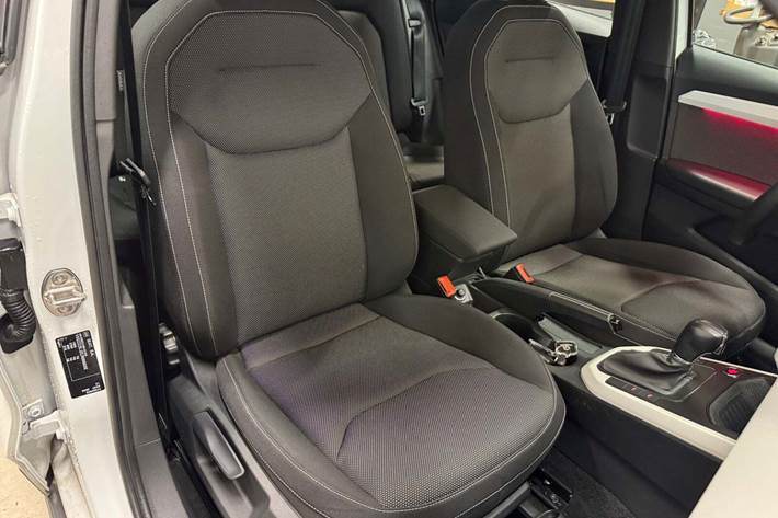 Hvid Seat Arona fra 2020