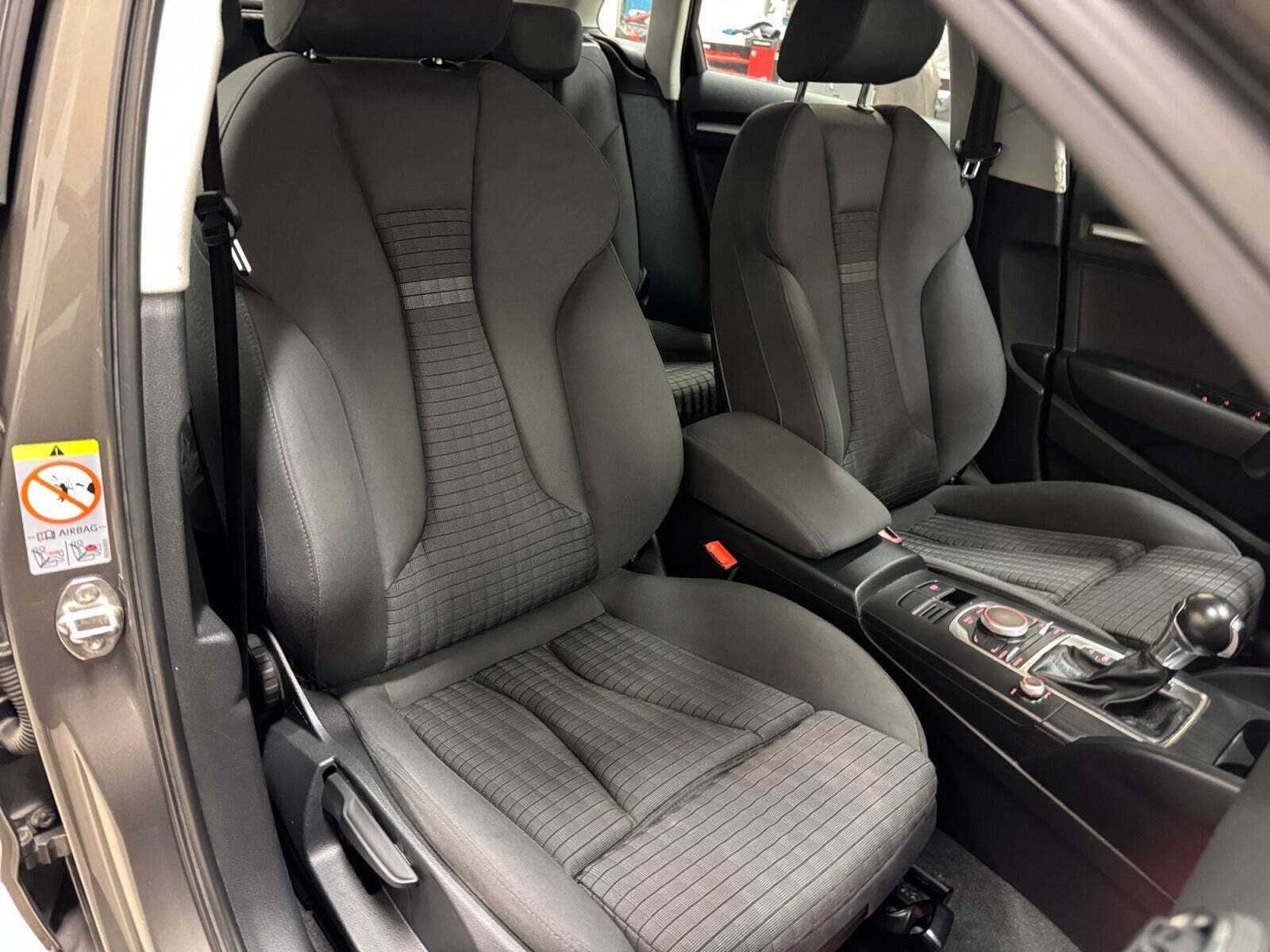 Brun Audi A3 fra 2014