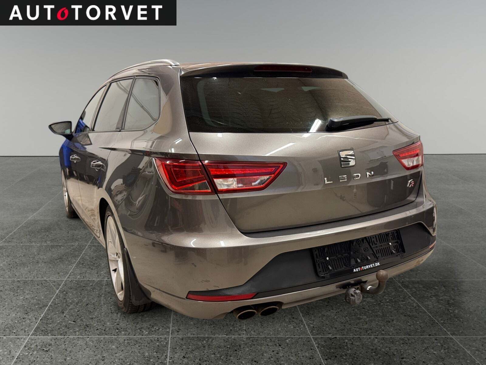 Grå Seat Leon fra 2014