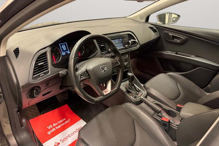 Grå Seat Leon fra 2014