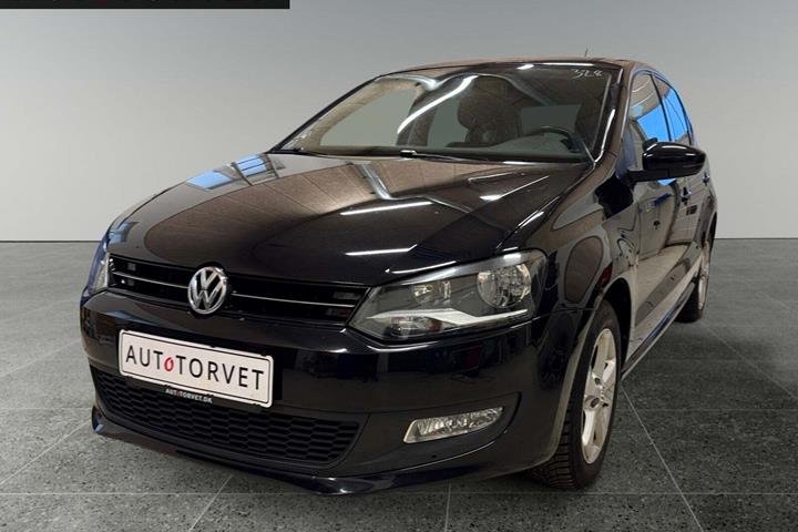 Sort VW Polo fra 2014 set udefra