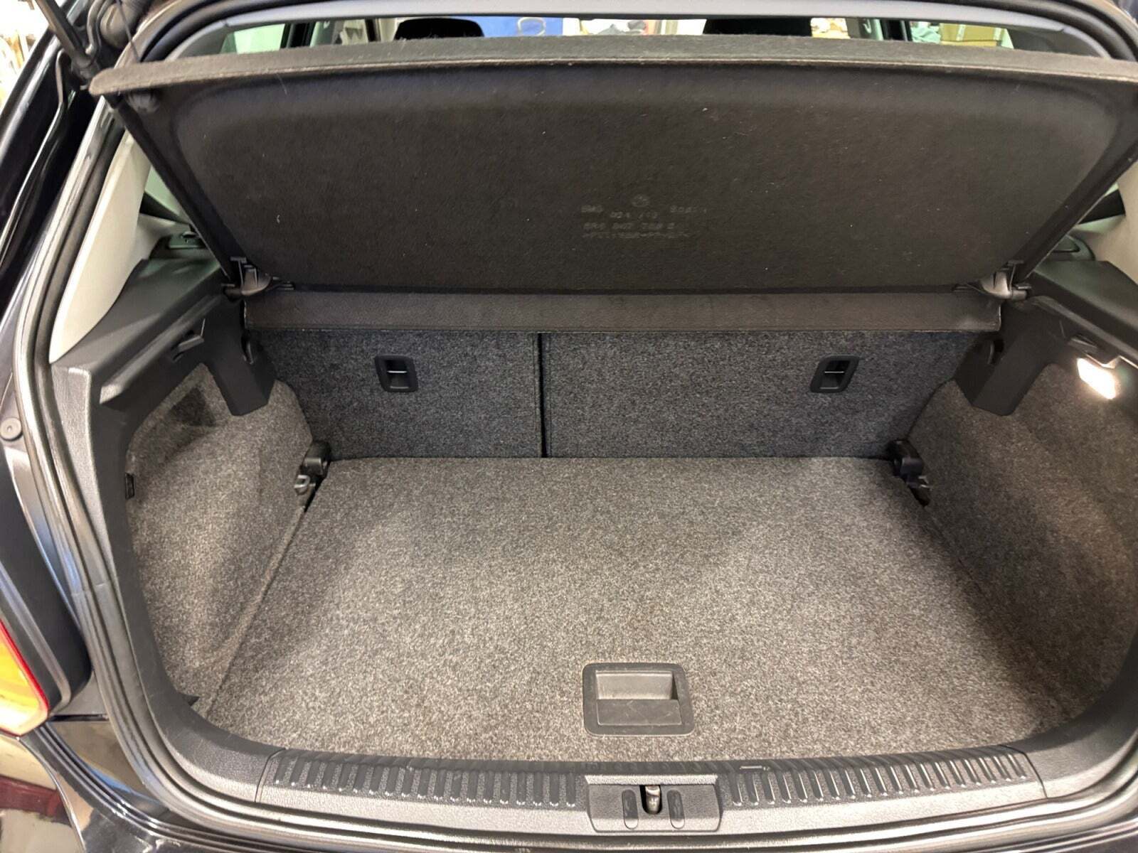 Sort VW Polo fra 2014