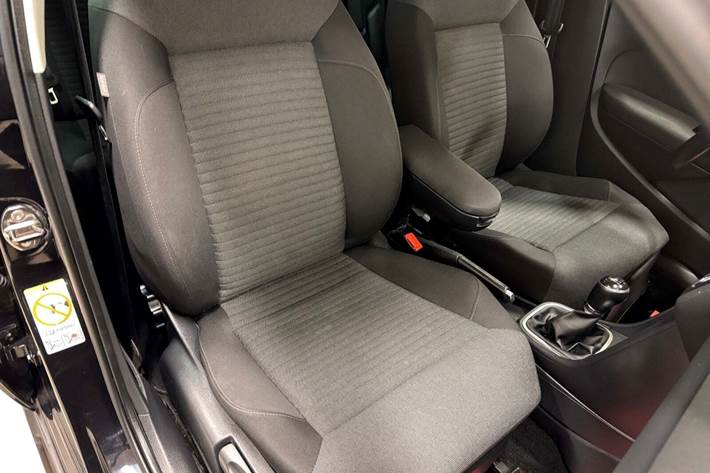 Sort VW Polo fra 2014