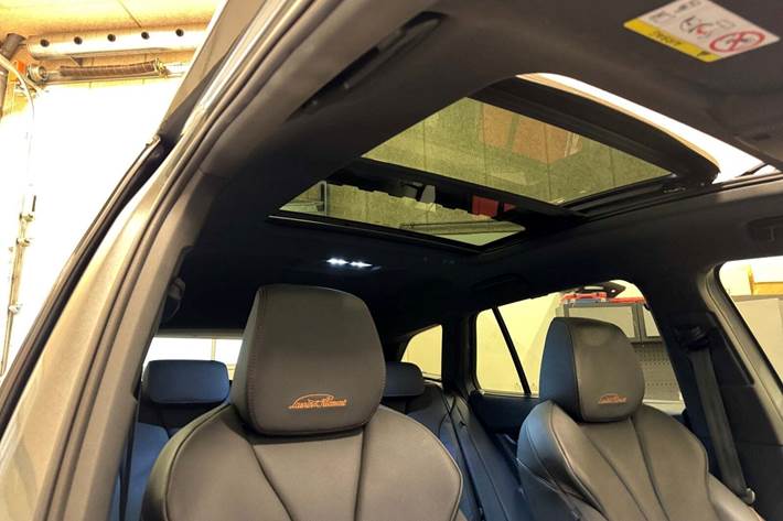 Grå Skoda Enyaq fra 2025