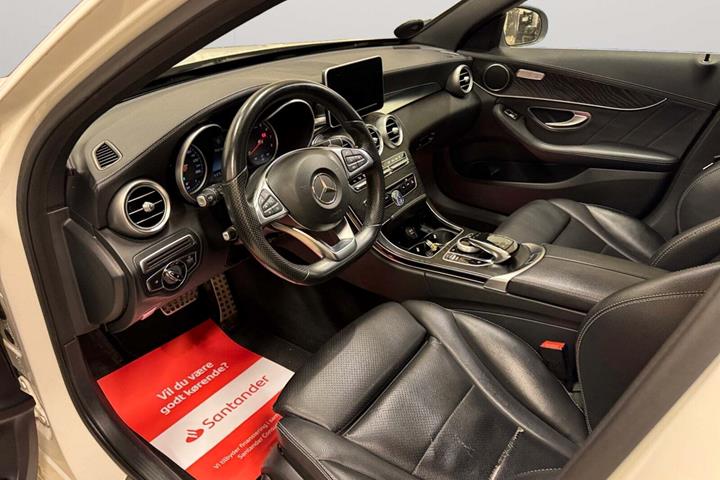 Hvid Mercedes C400 fra 2016